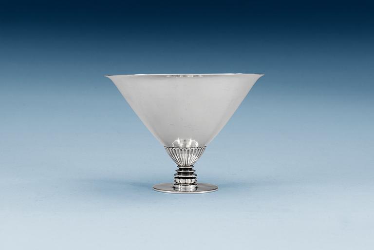 A Georg Jensen sterling bowl, design nr 259 Copenhagen 1925-32.