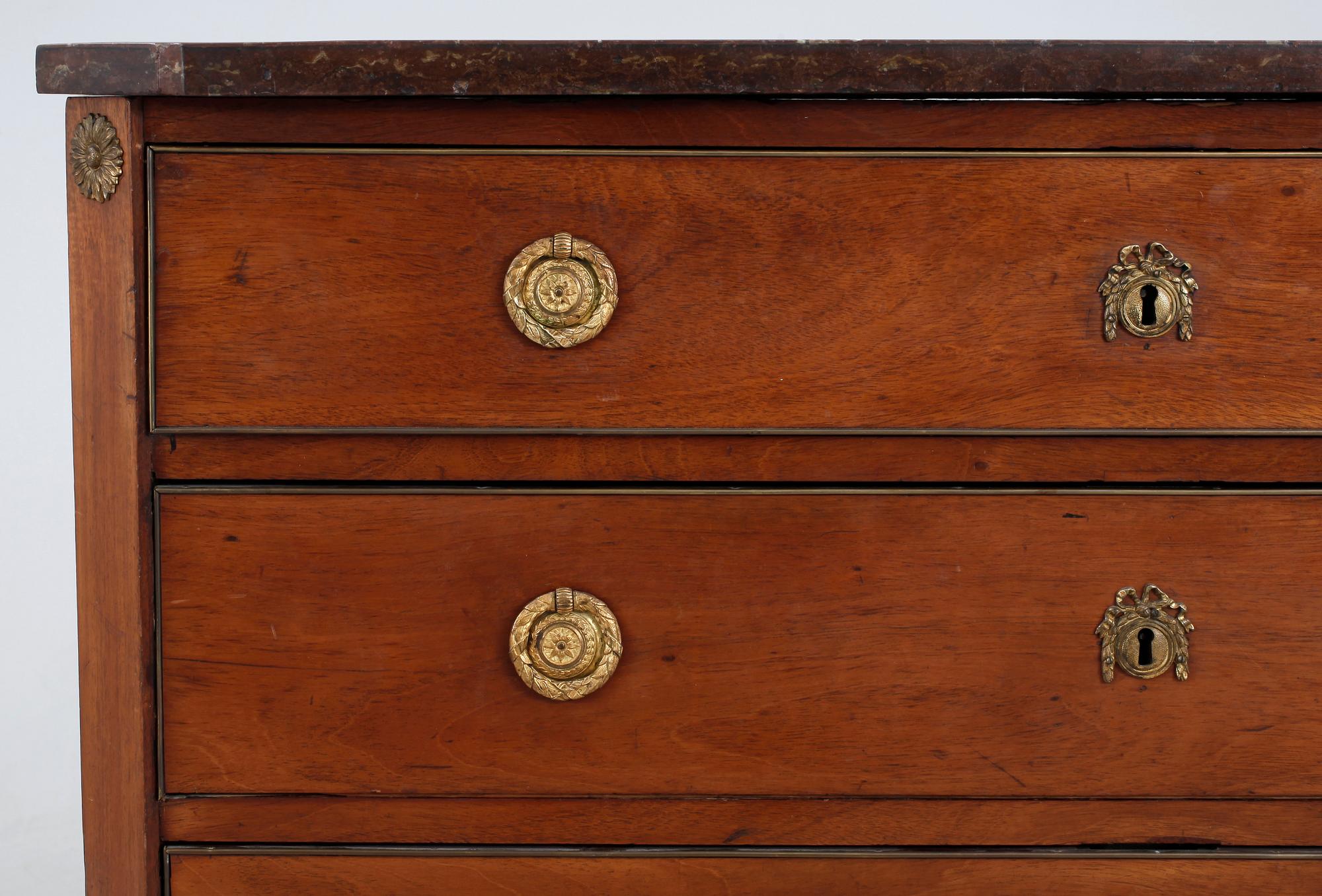 BYRÅ, sengustaviansk, 1800-talets första hälft.