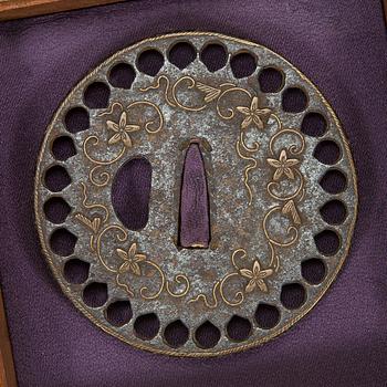 Tsuba, 3 st, Japan, Edo.
