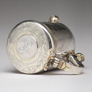Lars Månsson, dryckeskanna, silver, (verksam i Lidköping -1639-1662-). Barock.