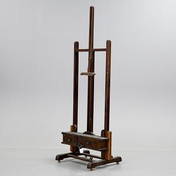 ATELJÉSTAFFLI, trä, 1900-talets mitt.