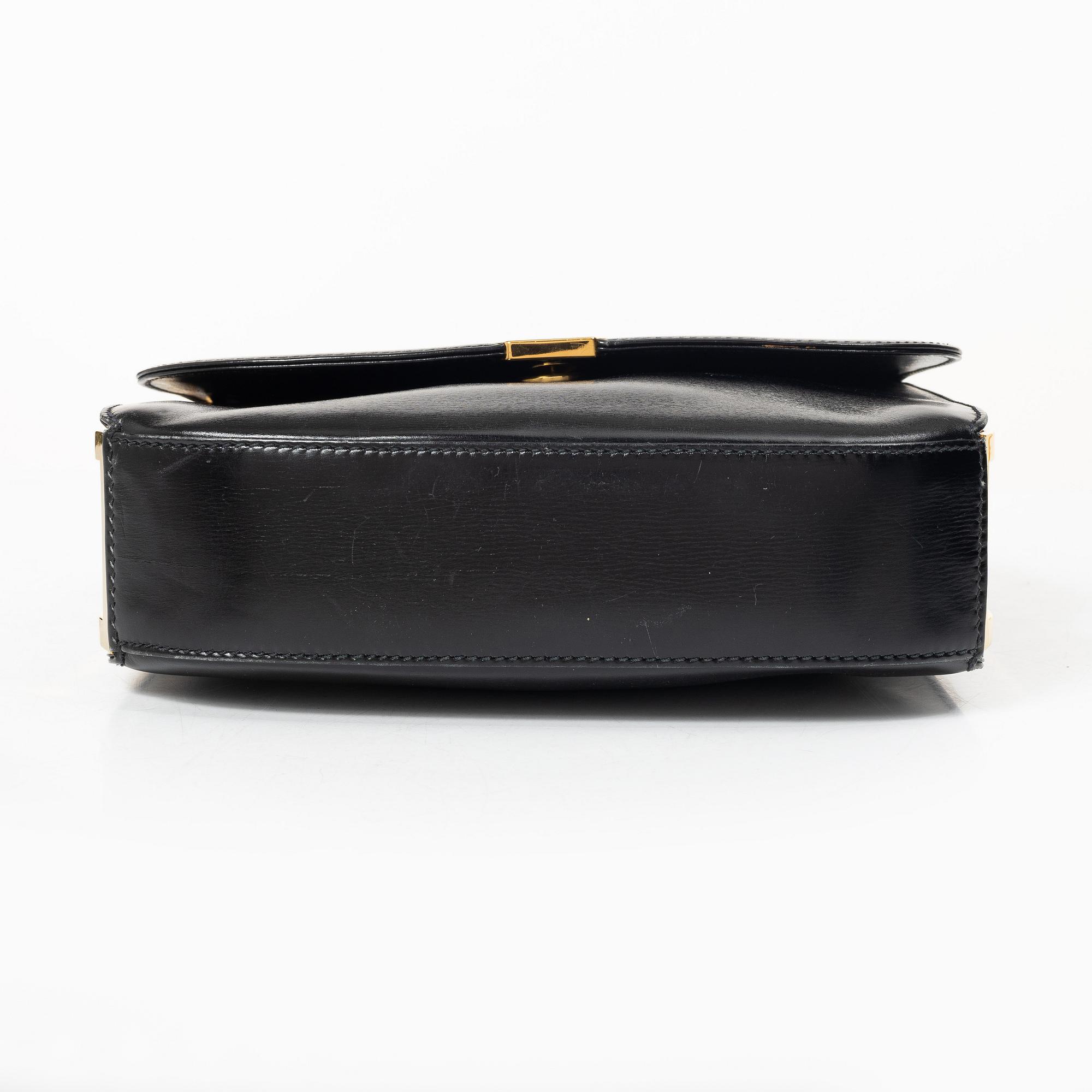 Gucci, Translation: "bag, vintage".