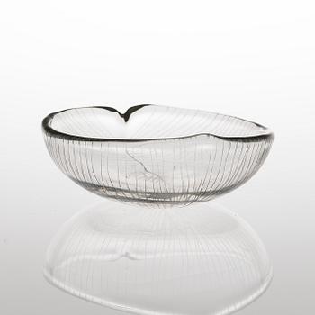 TAPIO WIRKKALA, KULHO, viivahiottua lasia, signeerattu T. Wirkkala Iittala.