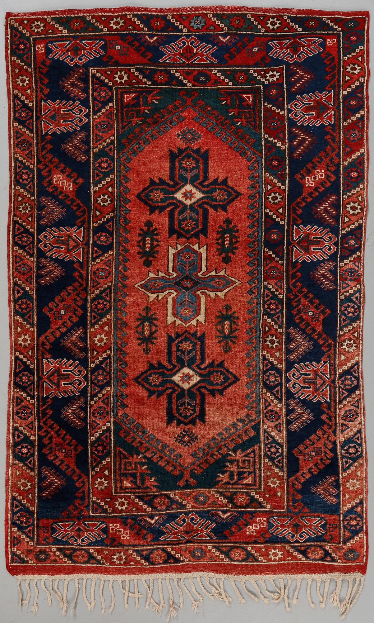 MATTA, orientalisk, old/semiantik, 180 x 117 cm.