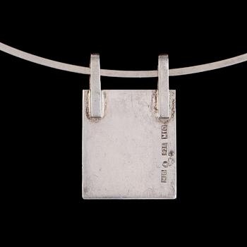 HALSRING MED HÄNGE, sterlingsilver, Marie Fernström, Stockholm 1986.