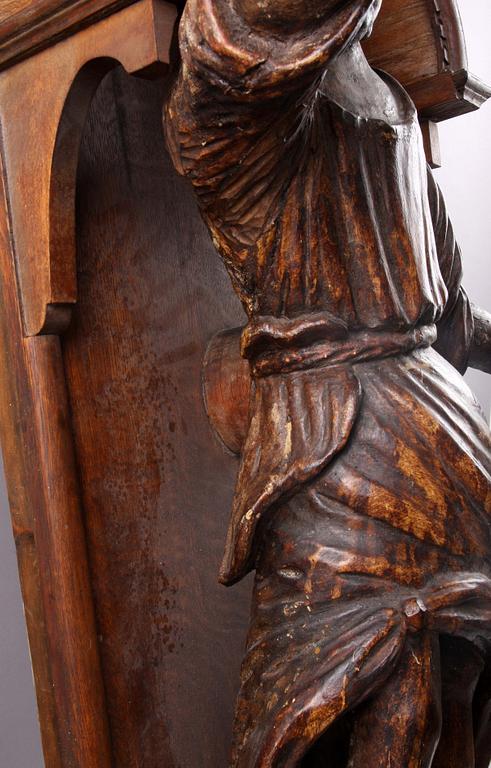 SKULPTUR, trä. 1600/1700 i senare hus.