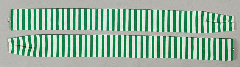 GARDINER, 1 par, GARDINOMTAG 1 par , samt HISSGARDIN, Josef Frank, Firma Svenskt Tenn.