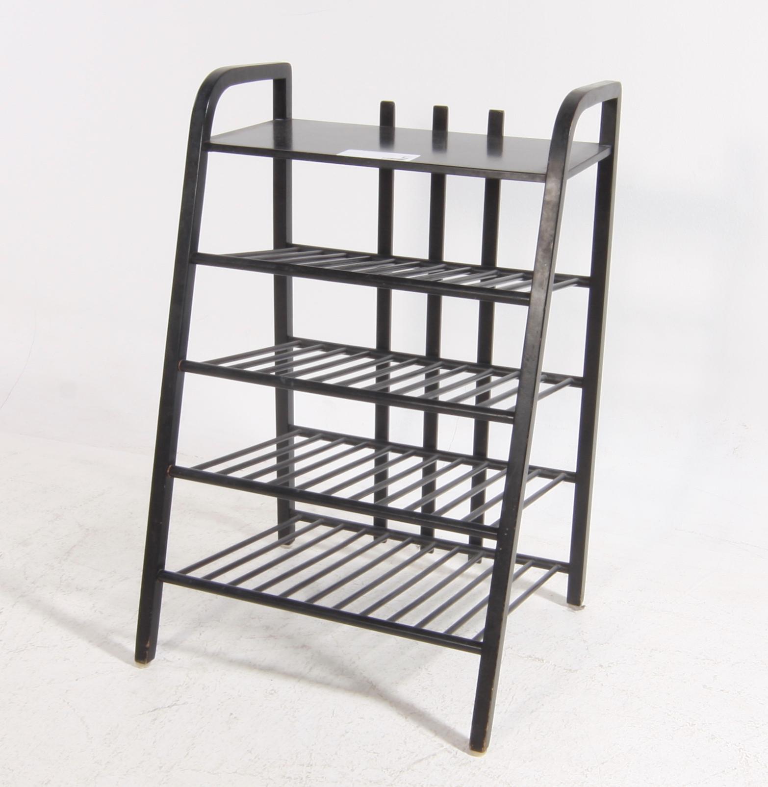 TIDNINGSSTÄLL. 1900-tal.