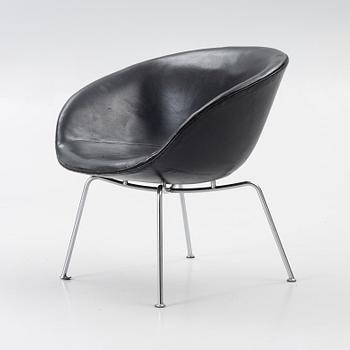 Arne Jacobsen, armchair, "The Pot", Fritz Hansen, Denmark, second half of the 20th century.
