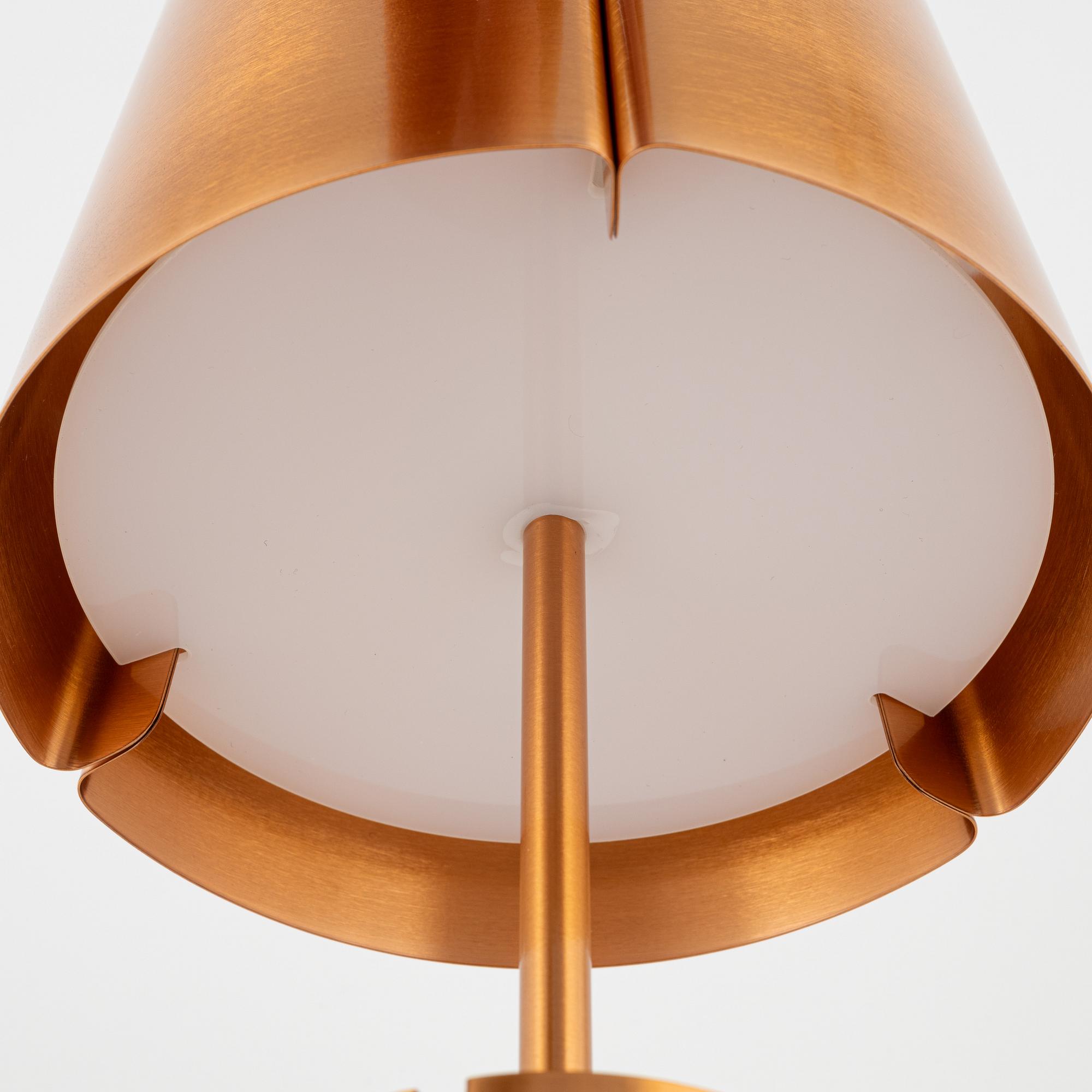 Jonas Lindvall, a 'W124T' table lamp, Wästberg.