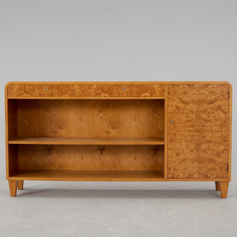 SIDEBOARD, Svensk Möbelindustri, 1900-talets mitt.