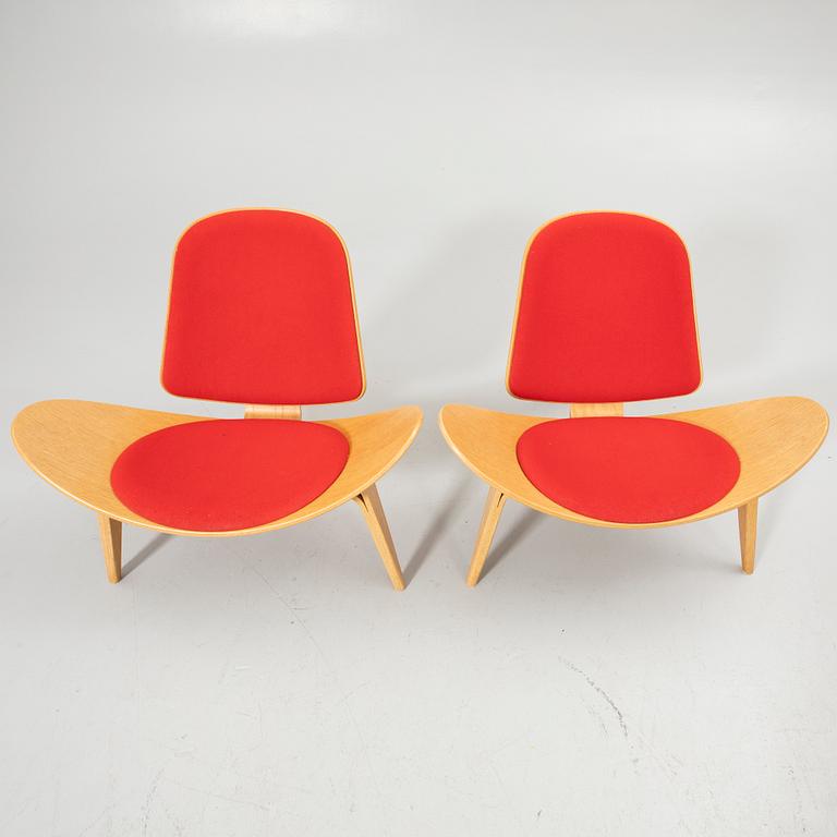 Hans J. Wegner, Armchairs, a pair, "CH07", Carl Hansen & Son Denmark, 2006.