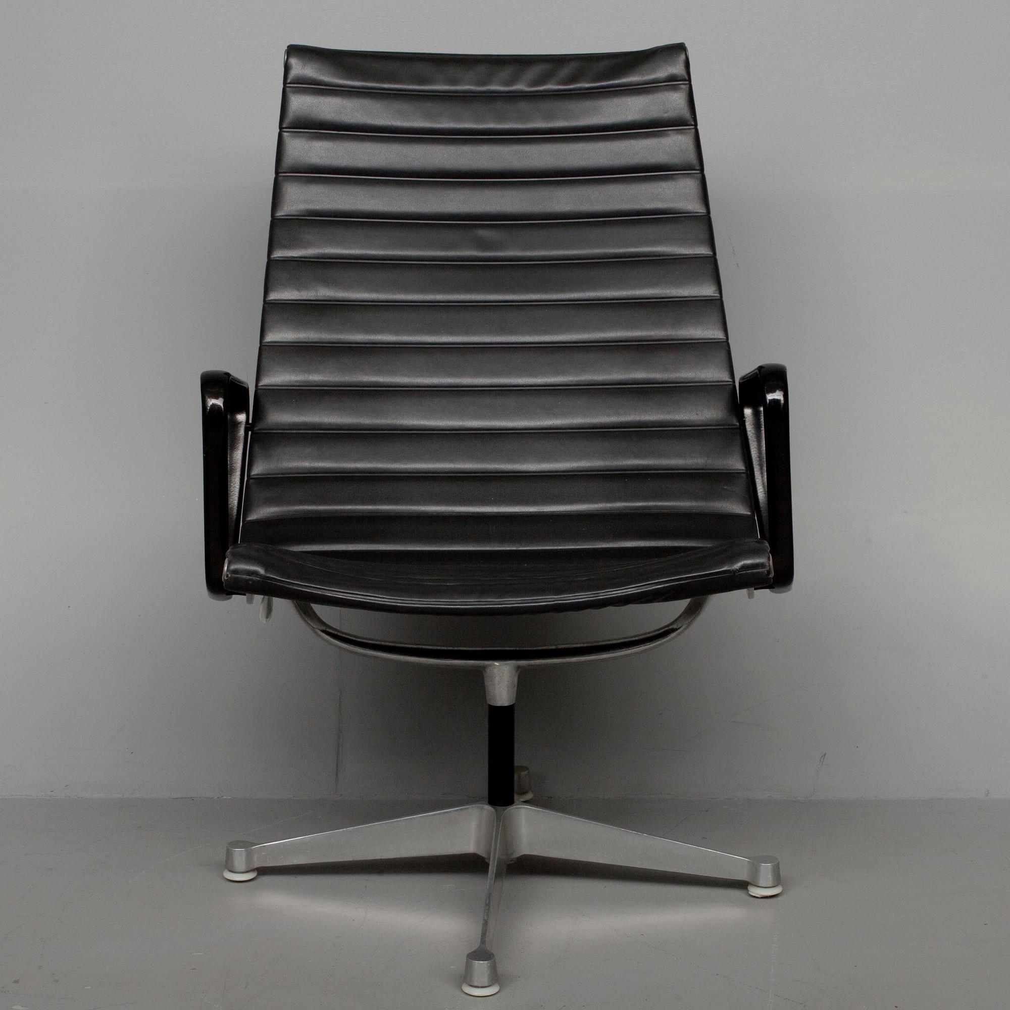KARMSTOL, Eames, modell Herman Miller.