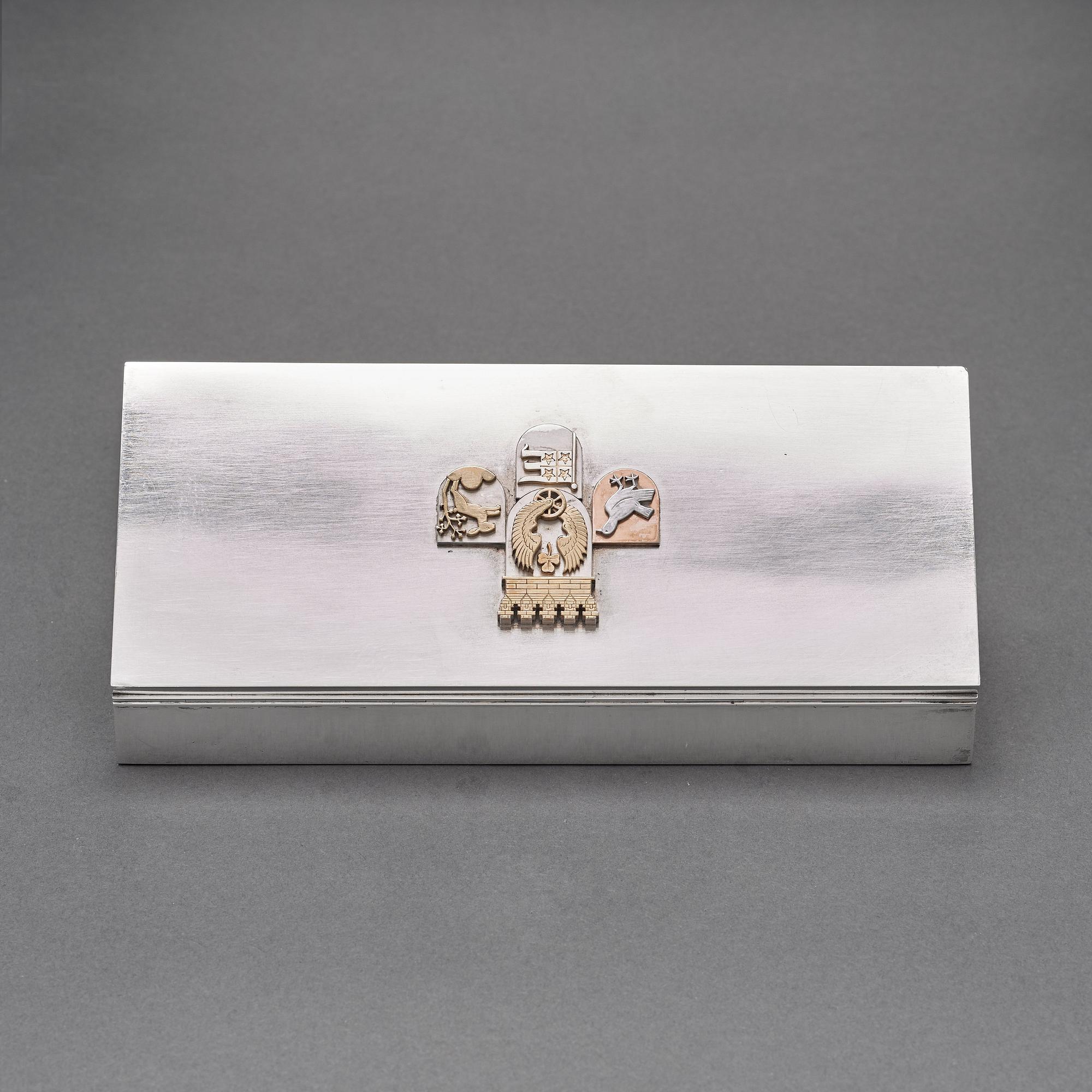 Wiwen Nilsson, etui, Lund 1956, sterling med emblem förgyllt i två färger.