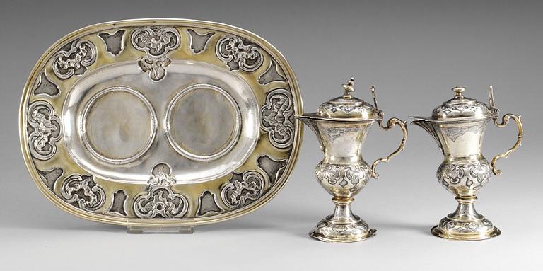 An Augsburg 1740s silver tray and a pair of jugs, marks of French import.
