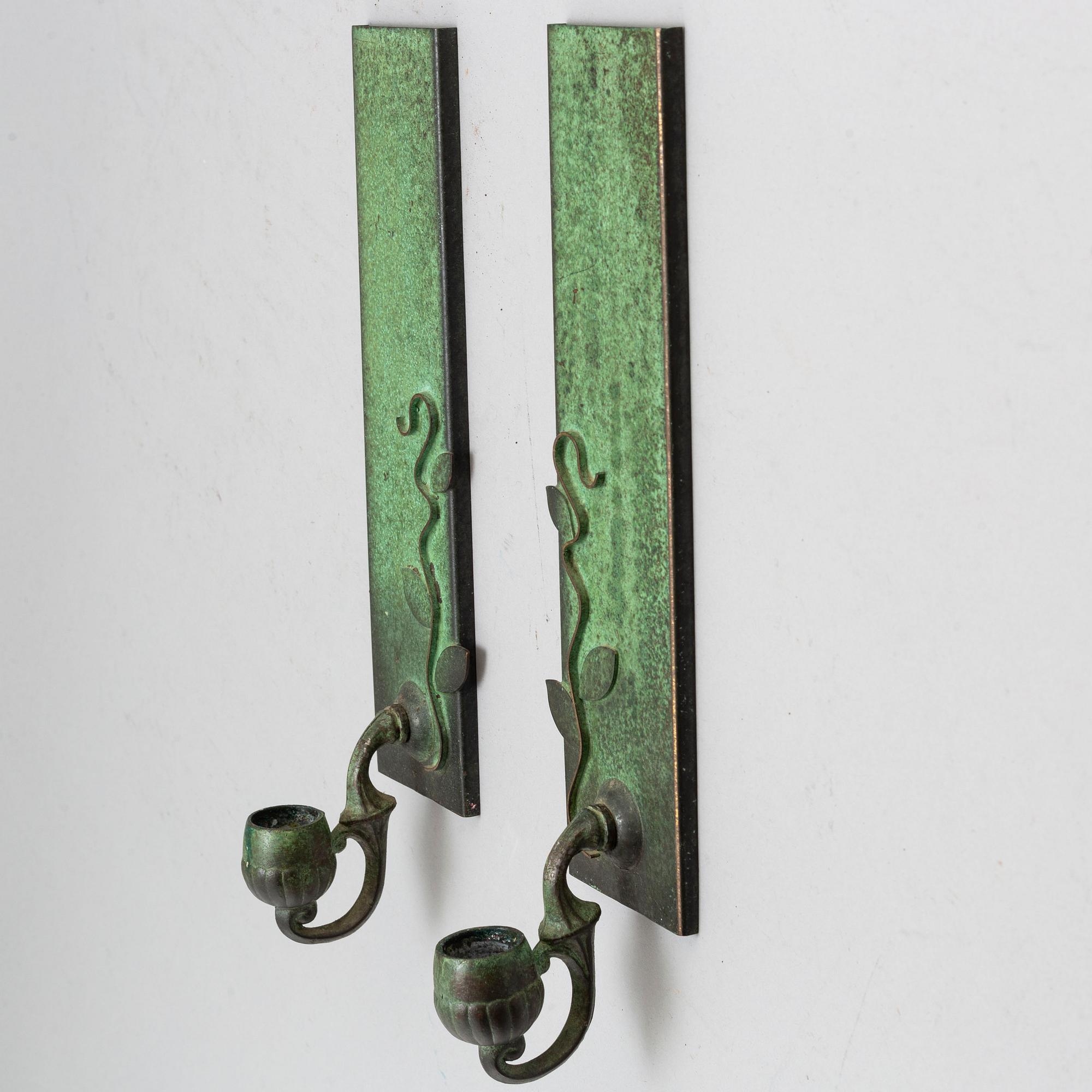 SPEGEL SAMT 2 LJUSLAMPETTER, 1920-30-tal.