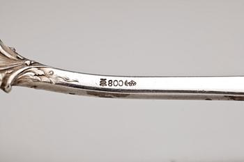 BESTICKSERVIS, 67 delar, låghaltigt silver, Tyskland, sent 1800-tal. Totalvikt ca 2440 g.