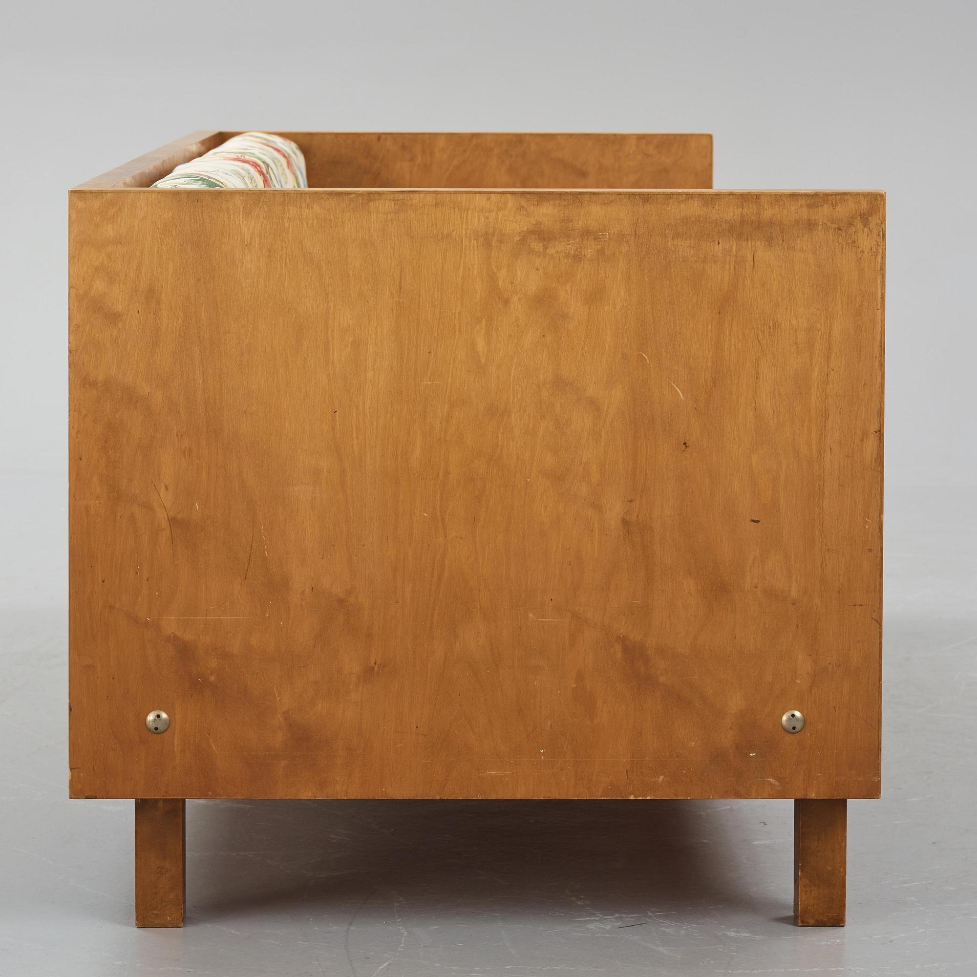 Osvald Almqvist, soffa, Svenska Möbelfabrikerna, Bodafors, för Stockholmsutställningen 1930.