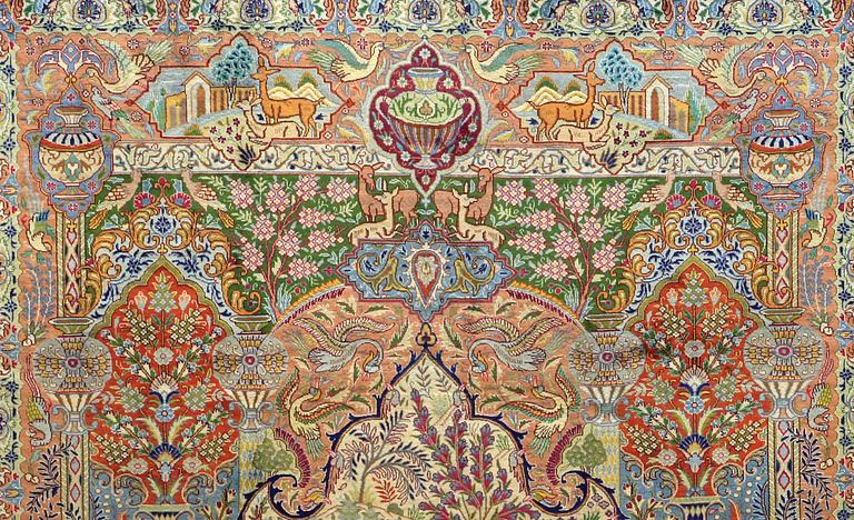 Matta, Kashmar, ca 335 x 249 cm.