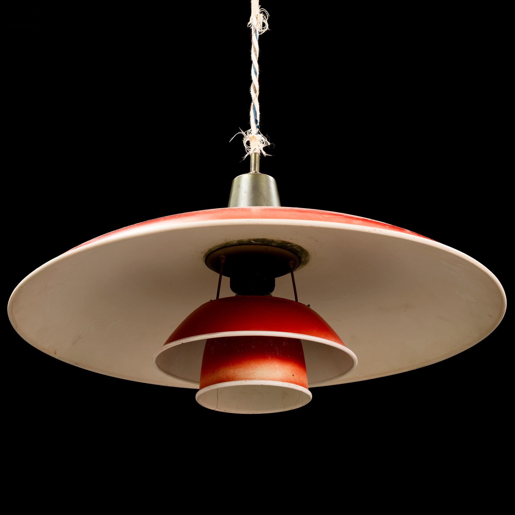 Poul Henningsen, taklampa,  "PH 5/3", Louis Poulsen, Danmark, 1900-talets mitt.