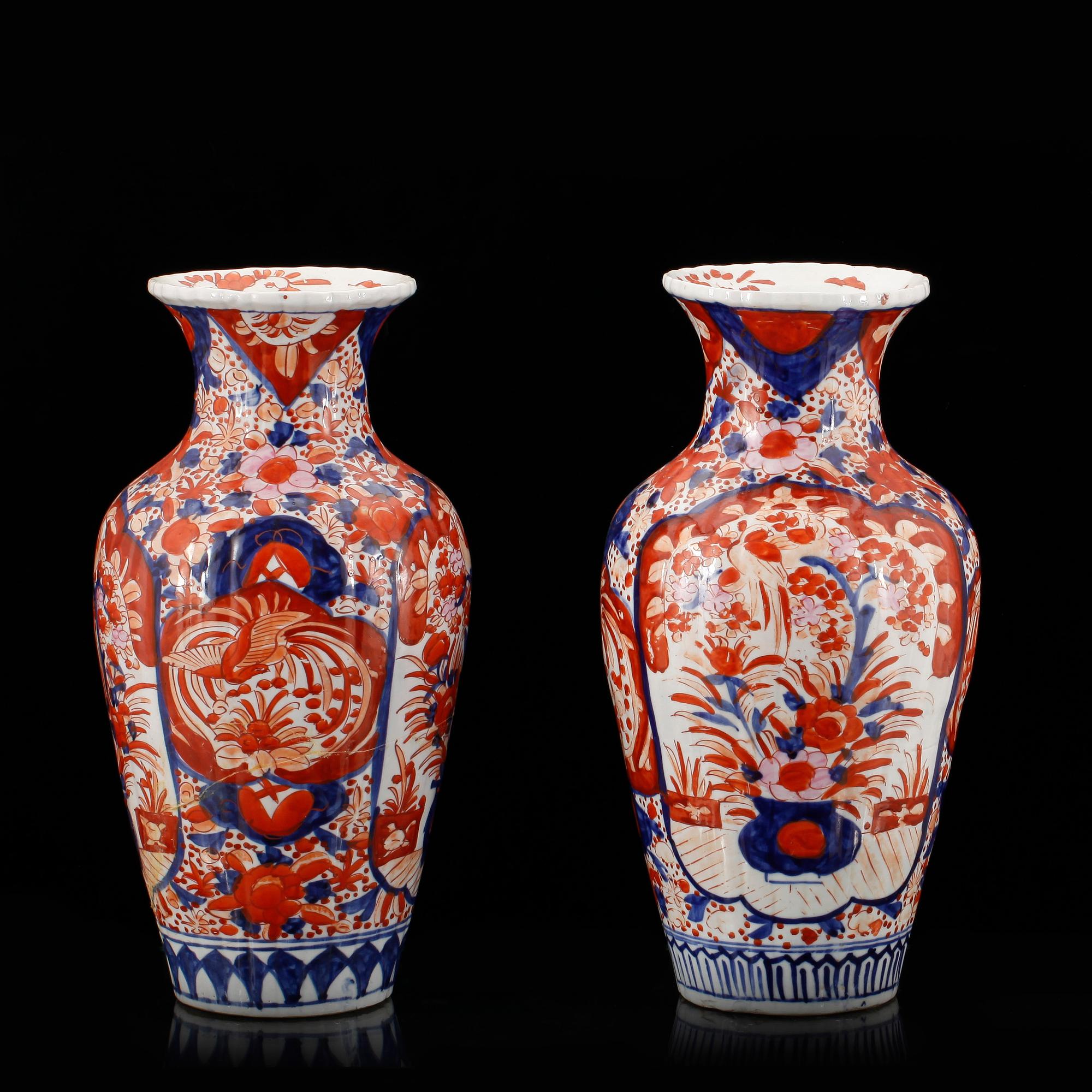 VASER, 2 st, porslin, Imari, Japan.