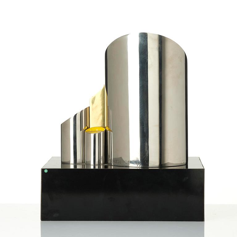 Karl Momen, "Babels Torn".