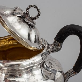 A Russian 19th century parcel-gilt silver tea-pot, mark of Carl Siewers, St. Petersburg 1860.