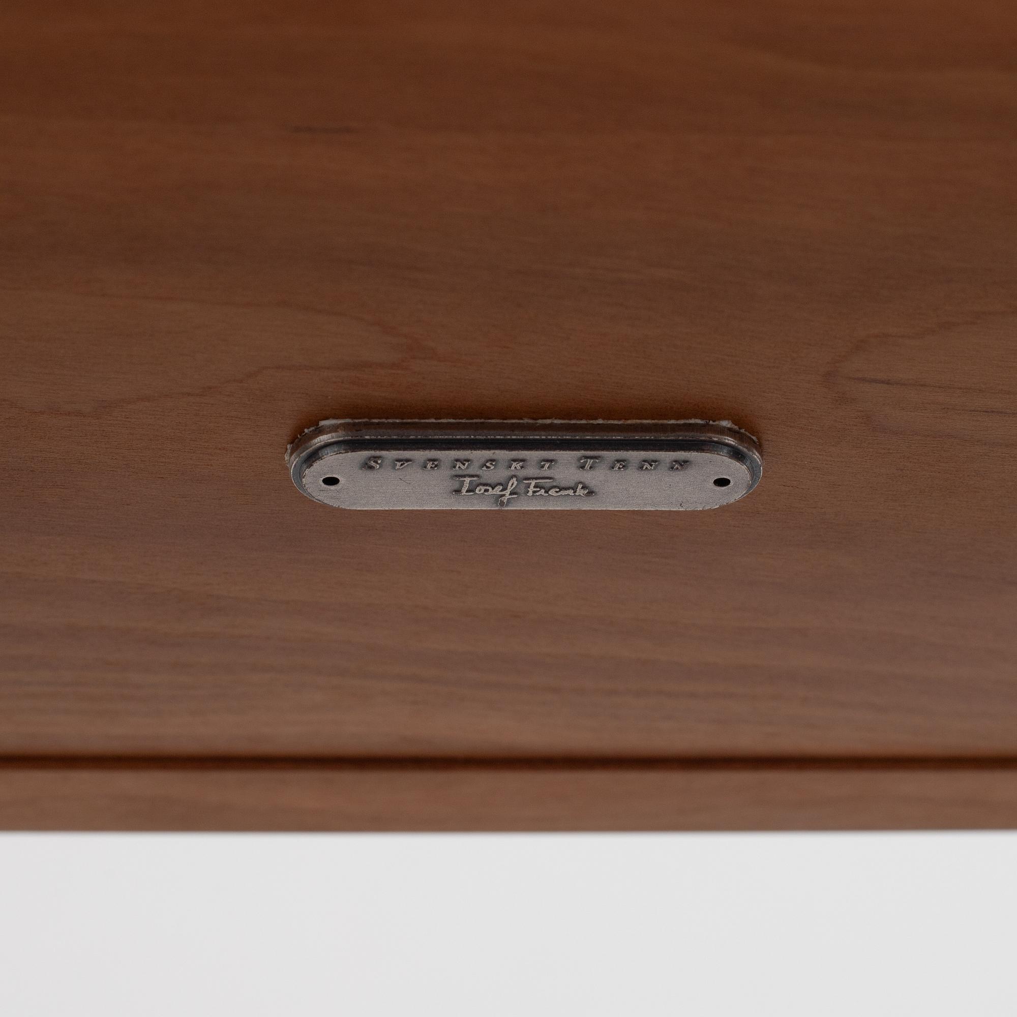 Sebastian Hedengrahn, bordsvitrin, "Fönstergrönska", Firma Svenskt Tenn.