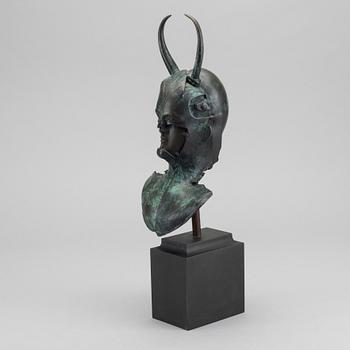 A PAUL WUNDERLICH BRONZE SCULPTURE, signed and numbered 114/200, dated 89.