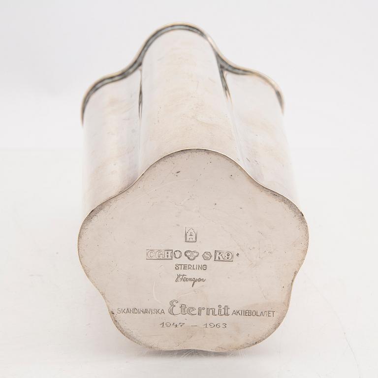 Vera Ferngren, vas sterling silver CG Hallberg Stockholm 1960.