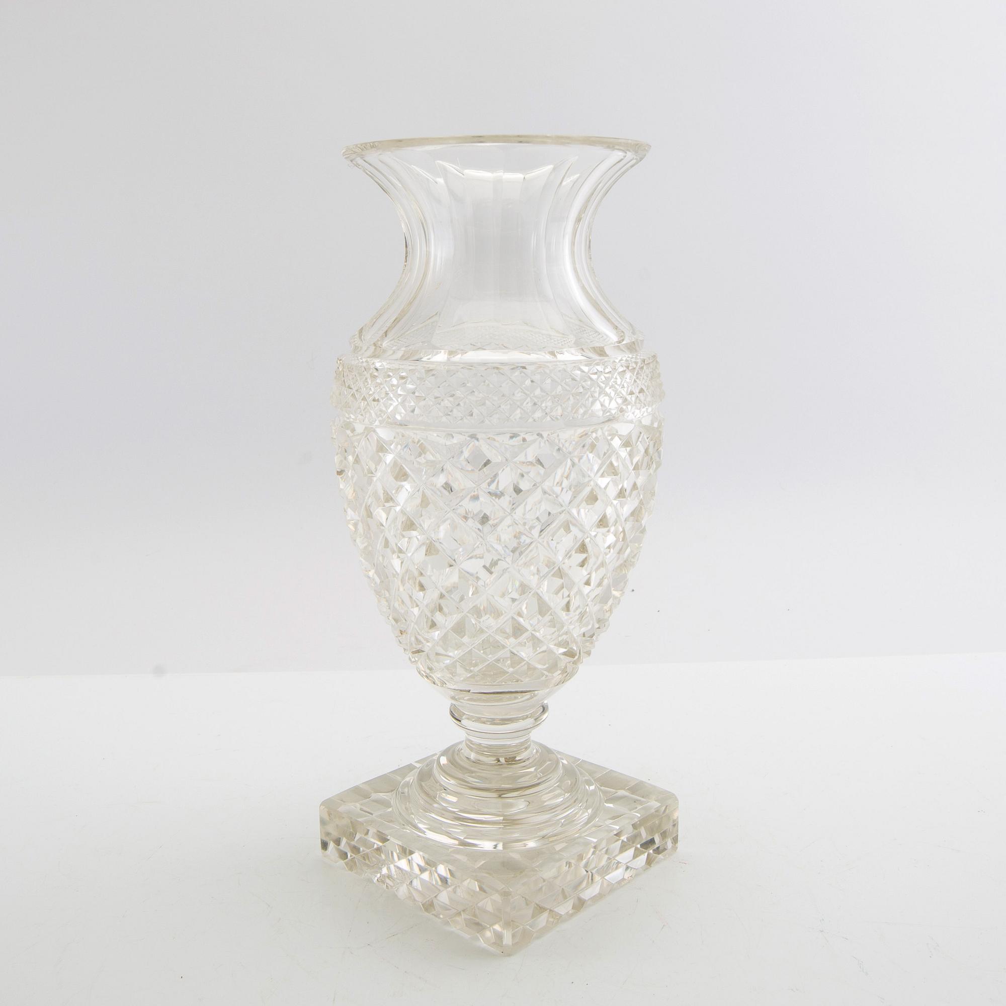 Vase, early 20th century cut glass.