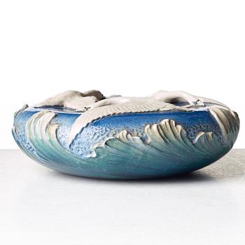 Thure Öberg, an Art Nouveau glazed ceramic bowl, Arabia 1918.