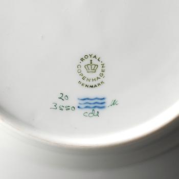 A set of five Royal Copenhagen 'Flora Danica' dinner plates, Denmark, 20th century.