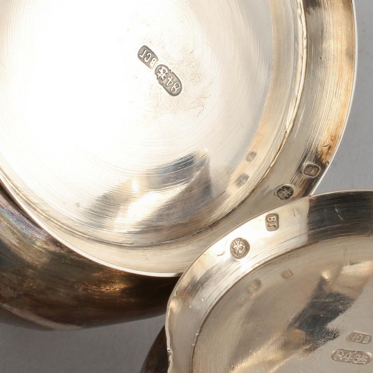 SOCKERSKÅL, GRÄDDKANNA samt SKED, silver, Moskva, Ryssland, 1800-tal. Vikt 435 g.