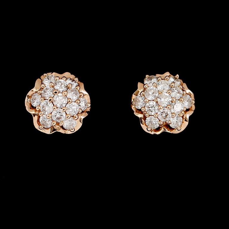 ÖRHÄNGEN, 1 par, 18 k roséguld, briljantslipade diamanter tot 0.57 ct.