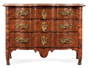 389. A Swedish late Baroque 18th Century commode.