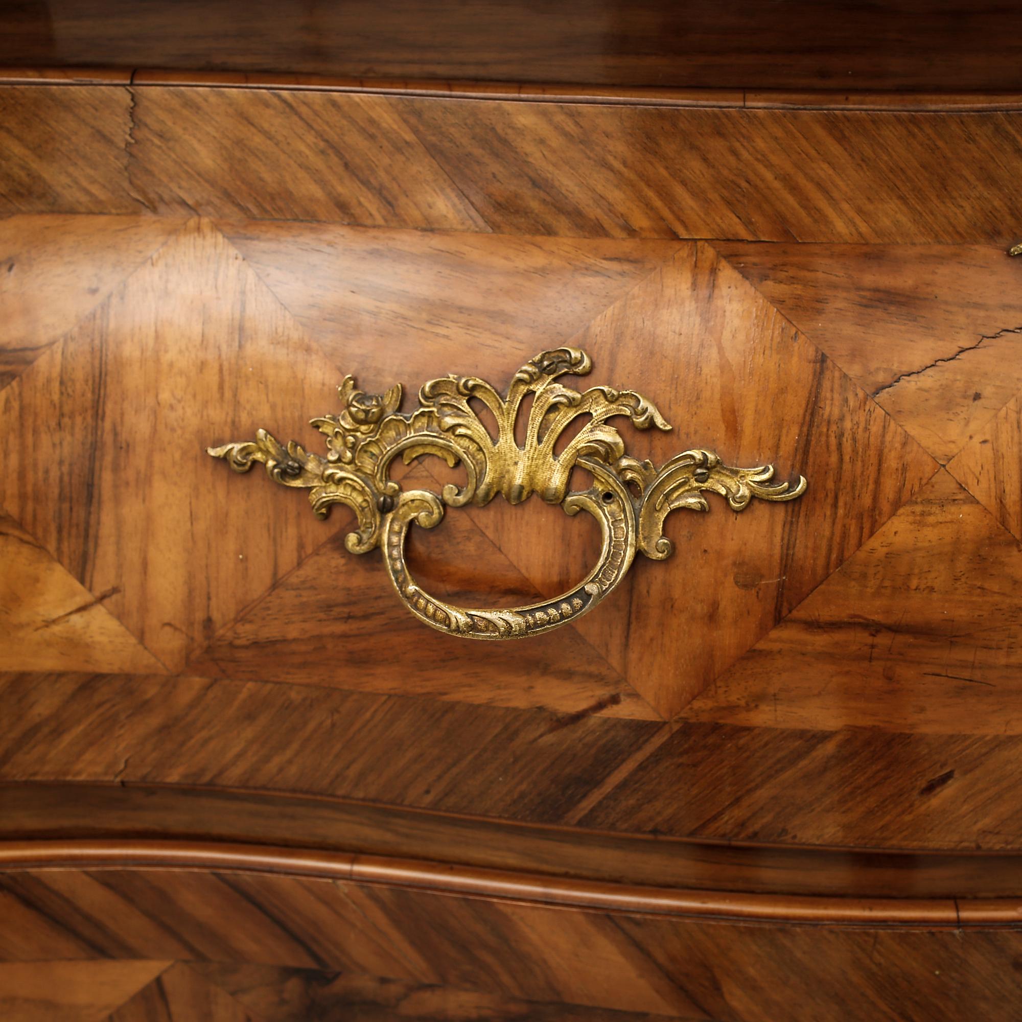 BYRÅ, Rokokostil, 1800-talets slut.