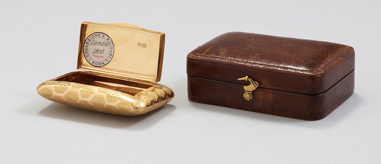 An English 19th century gold snuff-box, marked London 1803.