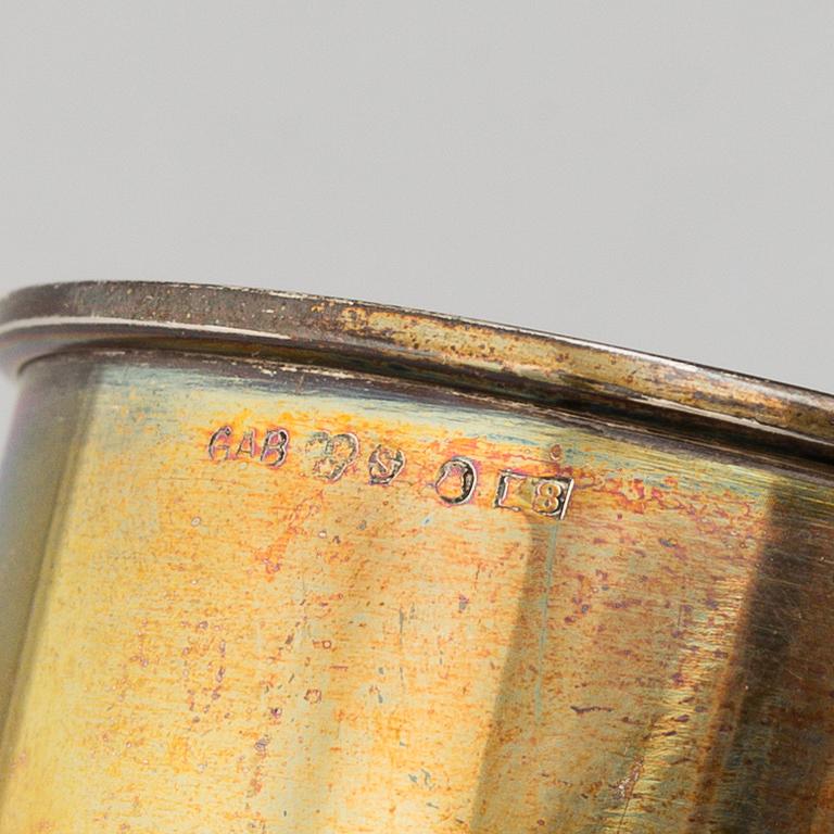 SAMLING SILVER OCH NYSILVER, 16 dlr, bl.a. Gustaf Folcker, Stockholm, 1849 och Garrard & Co, London, 1907.