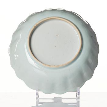 A blue and white bowl and six dessert dishes, Qing dynasty, Qianlong (1736-95).