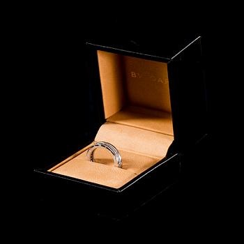 RING, briljantslipade diamanter, 18K vitguld. Bulgari "B.zero1".