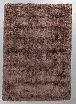 A rug, tufted Stepevi, 192 x 137 cm.
