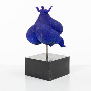 Kjell Engman, a sculpture, 'Blå Folket', Kosta Boda Atelier.