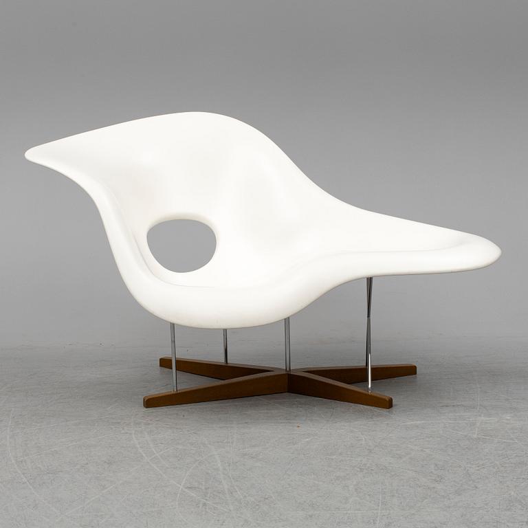 CHARLES AND RAY EAMES, , ”La Chaise”, Vitra.