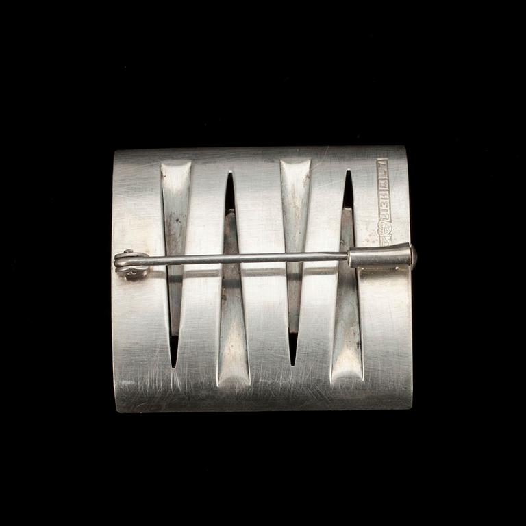 BROSCH, silver samt färgad kalcedon, Elis Kauppi, Kupittaan Kulta 1964.