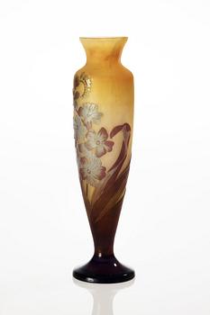 An Emile Gallé Art Nouveau cameo glass vase, Nancy, France.