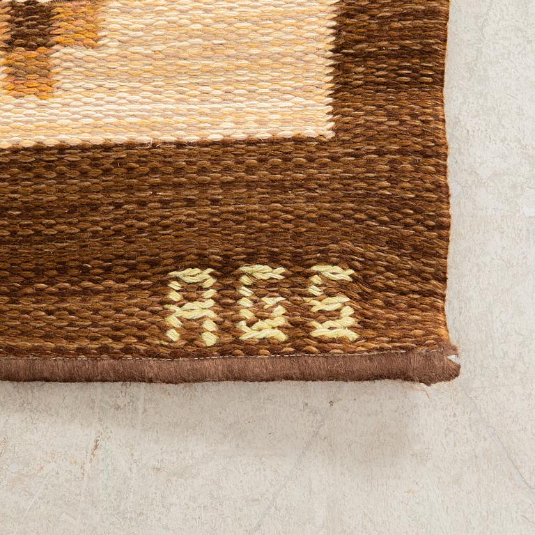 Anna-Greta Sjöqvist, Matta rölakan, ca 240x135 cm, signerad AGS.