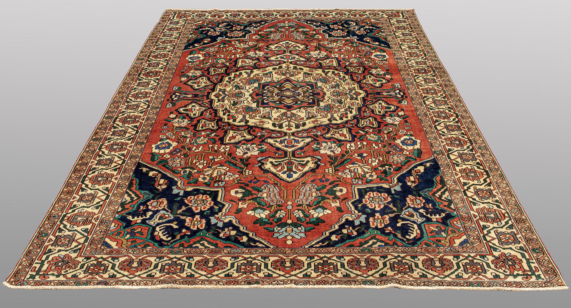 Matta, Bakhtiar, ca 308 x 215 cm.