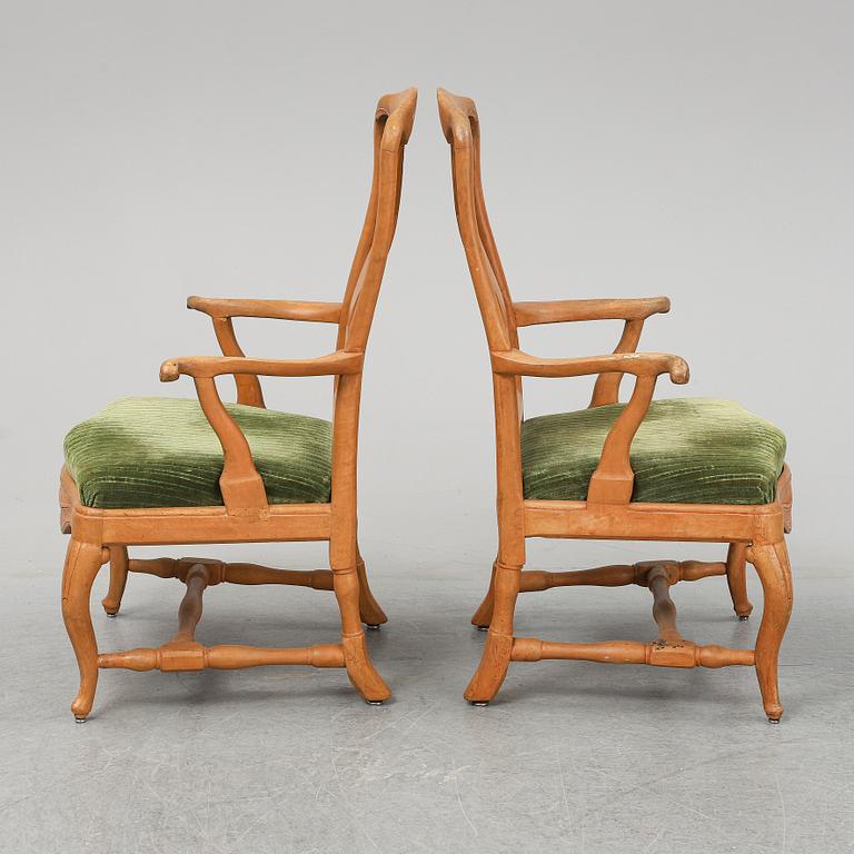 KARMSTOLAR, ett par, rokoko, 1700-talets andra hälft.