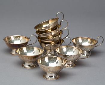 PUNSCHBÄGARE, silver, 9 st, GAB, 1960-tal. Total vikt ca 345 gram.